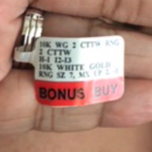 Ladies 10k white gold wedding ring 2 CT size 7